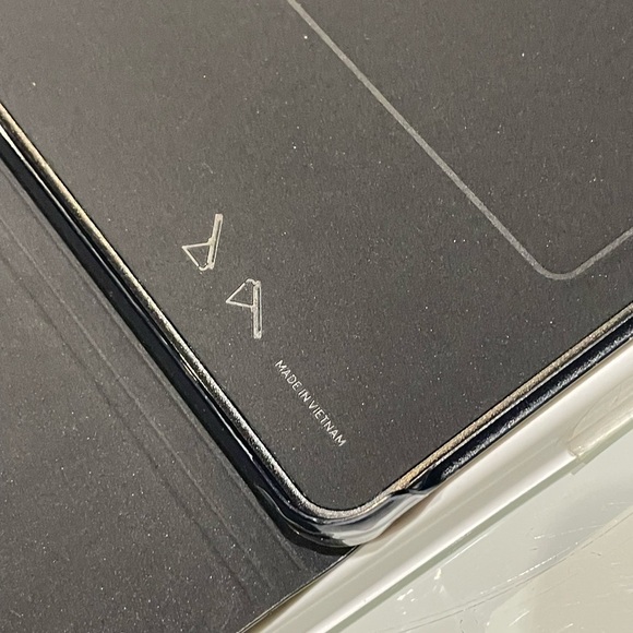 *NEW* Samsung Galaxy Tab A (2018, 10.5") Book Cover with Two Viewing Modes - Picture 3 of 14